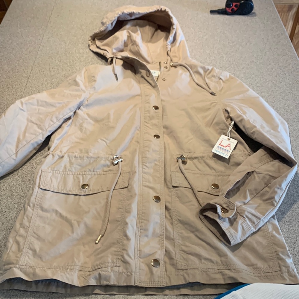 Lightweight jacket